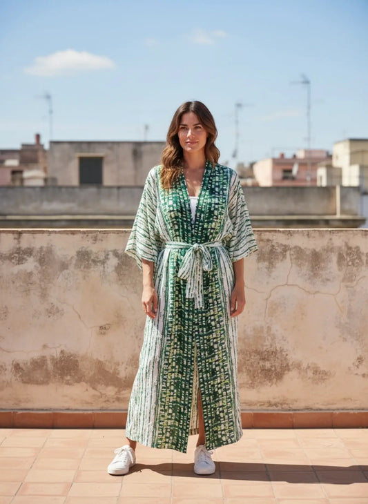 Recycle Silk Sari Women Kimono | Boho Chic Robe House, Beach Cover Up Vintage Bridesmaid Lounge Dressing Gown l Resort Wear Gypsy Nightwear