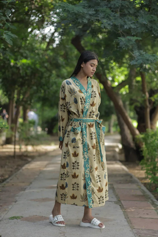 Women’s Floral Cotton Kimono Robe, Long Boho Loungewear with Pockets, One Size Lightweight Breathable Dressing Gown for Beach or Spa Outfit