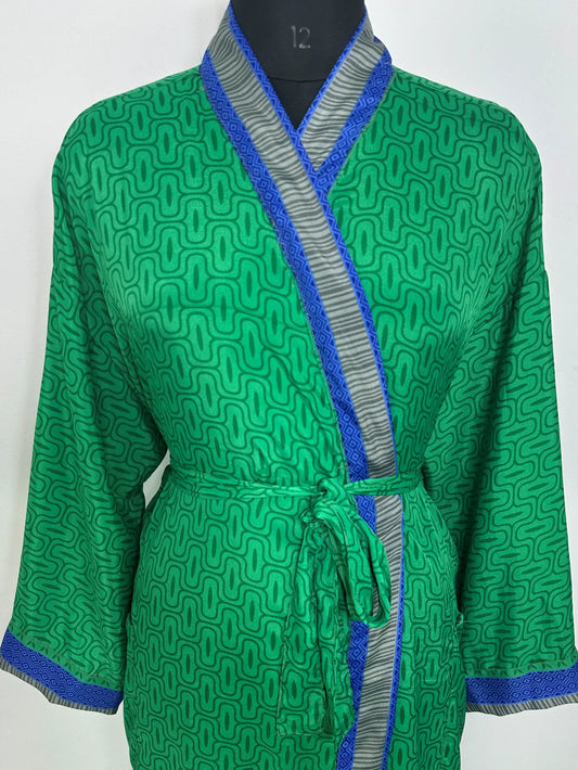 Recycle Silk Sari Women Kimono | Boho Chic Robe House | Beach Cover Up Vintage Bridesmaid Lounge Dressing Gown l Resort Wear Gypsy Nightwear