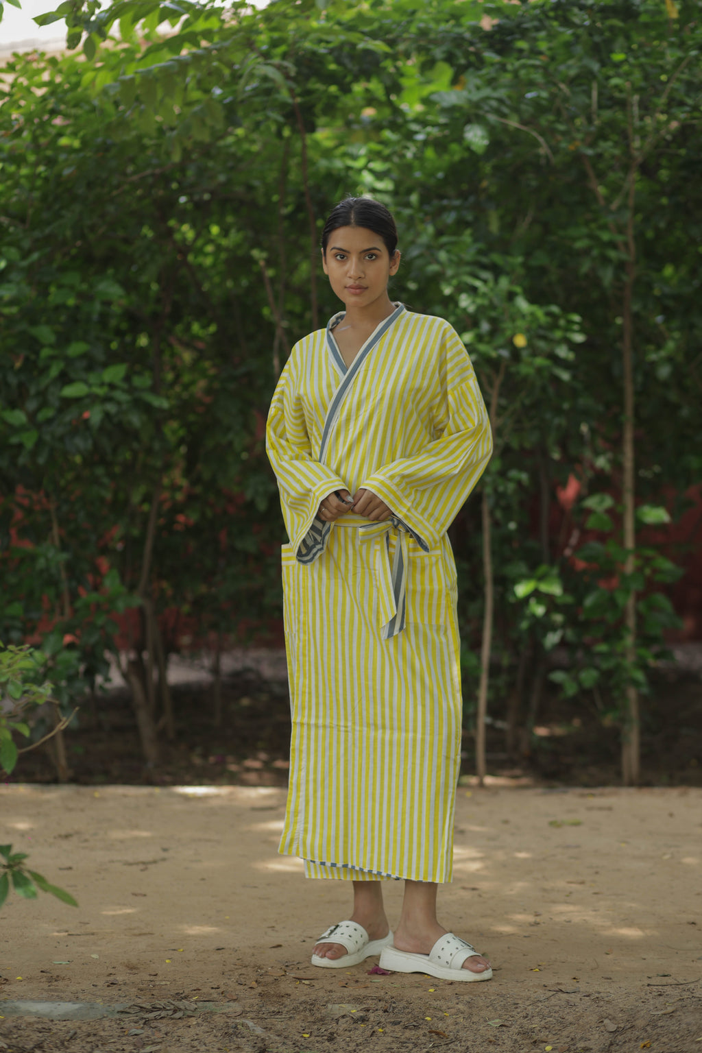 Women's reversible Cotton Kimono Robe in striped with pockets