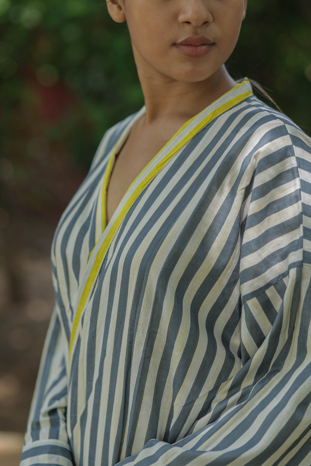 Women's reversible Cotton Kimono Robe in striped with pockets