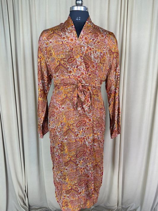 Silky Soft Men’s Kimono Robe, Masculine Elegant Classic Sustainable Vintage House Robe gift | Timeless Comfy Lounge Beach Wear | Red Paisley