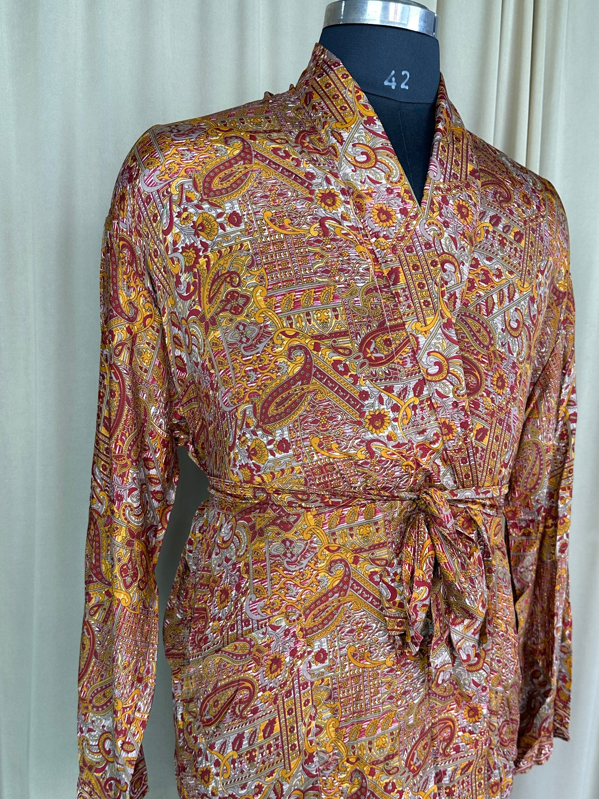 Silky Soft Menâ€™s Kimono Robe, Masculine Elegant Classic Sustainable Vintage House Robe gift | Timeless Comfy Lounge Beach Wear | Red Paisley