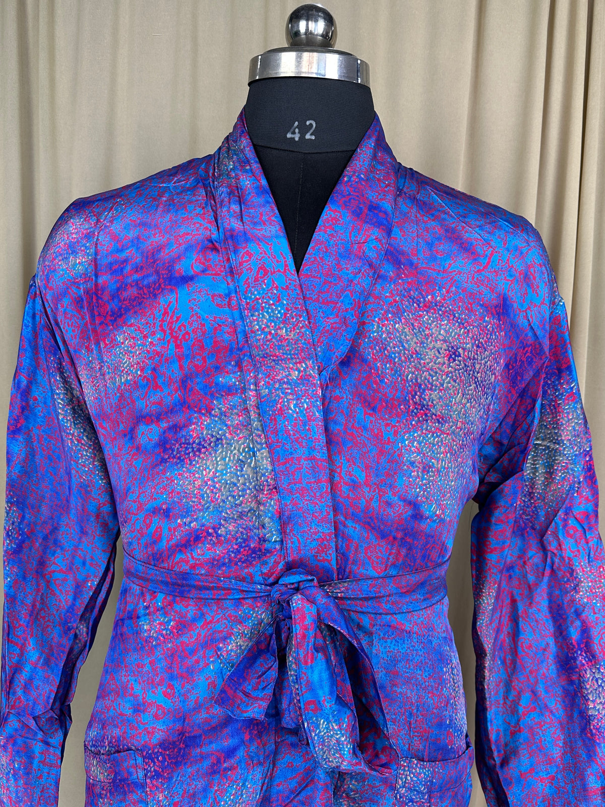 Silky Soft Menâ€™s Kimono Robe, Masculine Elegant Classic Sustainable Vintage House Robe gift, Timeless Comfy Lounge Beach Wear Blue Geometric