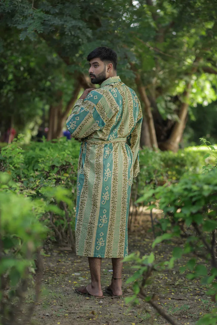 Menâ€™s Striped Cotton Kimono Robe, Long Boho Loungewear with Pockets, One Size Lightweight Breathable Spa Beach Resort Cover Up Dressing Gown