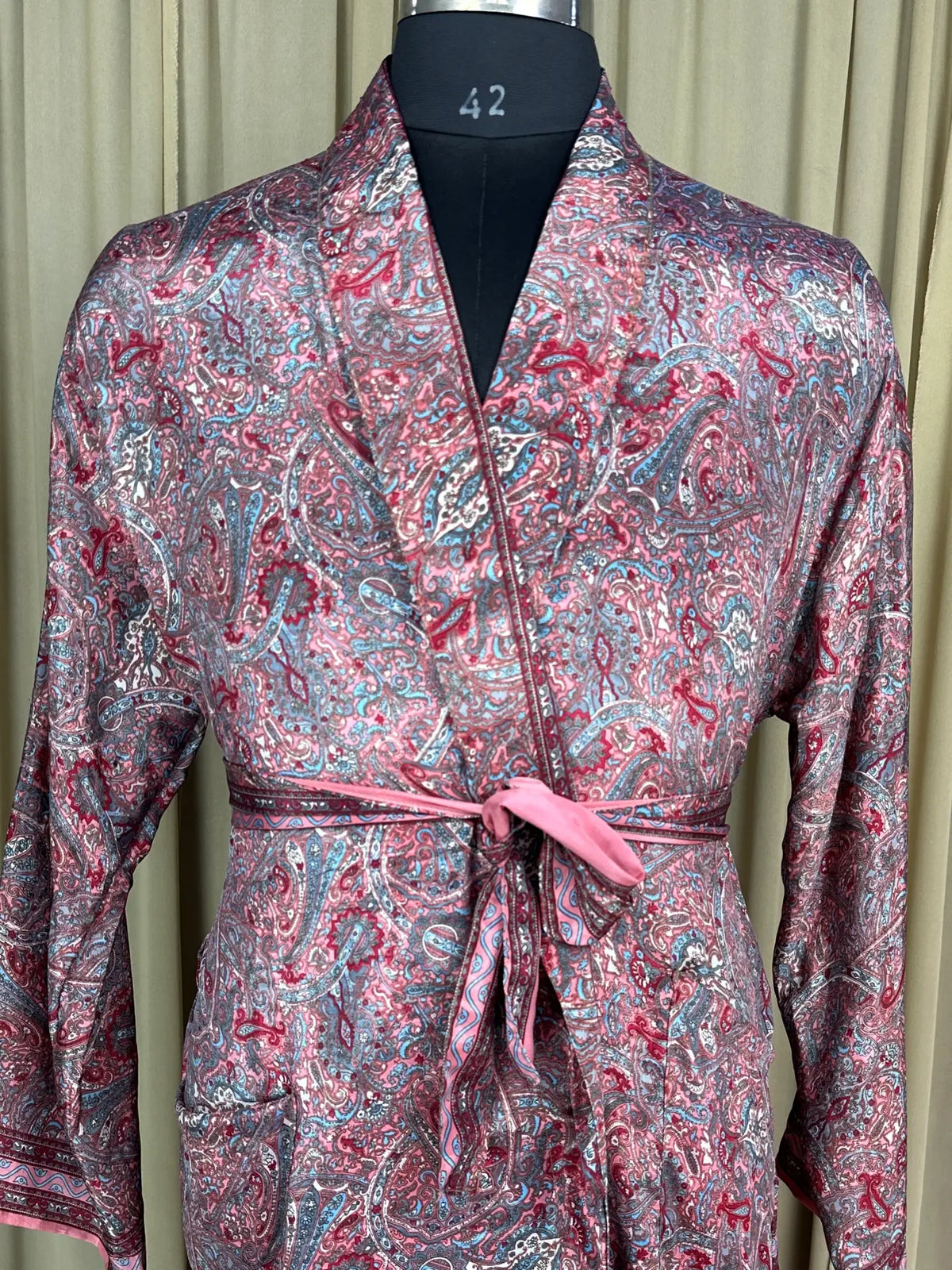 Silky Soft Menâ€™s Kimono Robe | Masculine Elegant Classic Sustainable Vintage House Robe gift, Timeless Comfy Lounge Beach Wear Pink Paisley