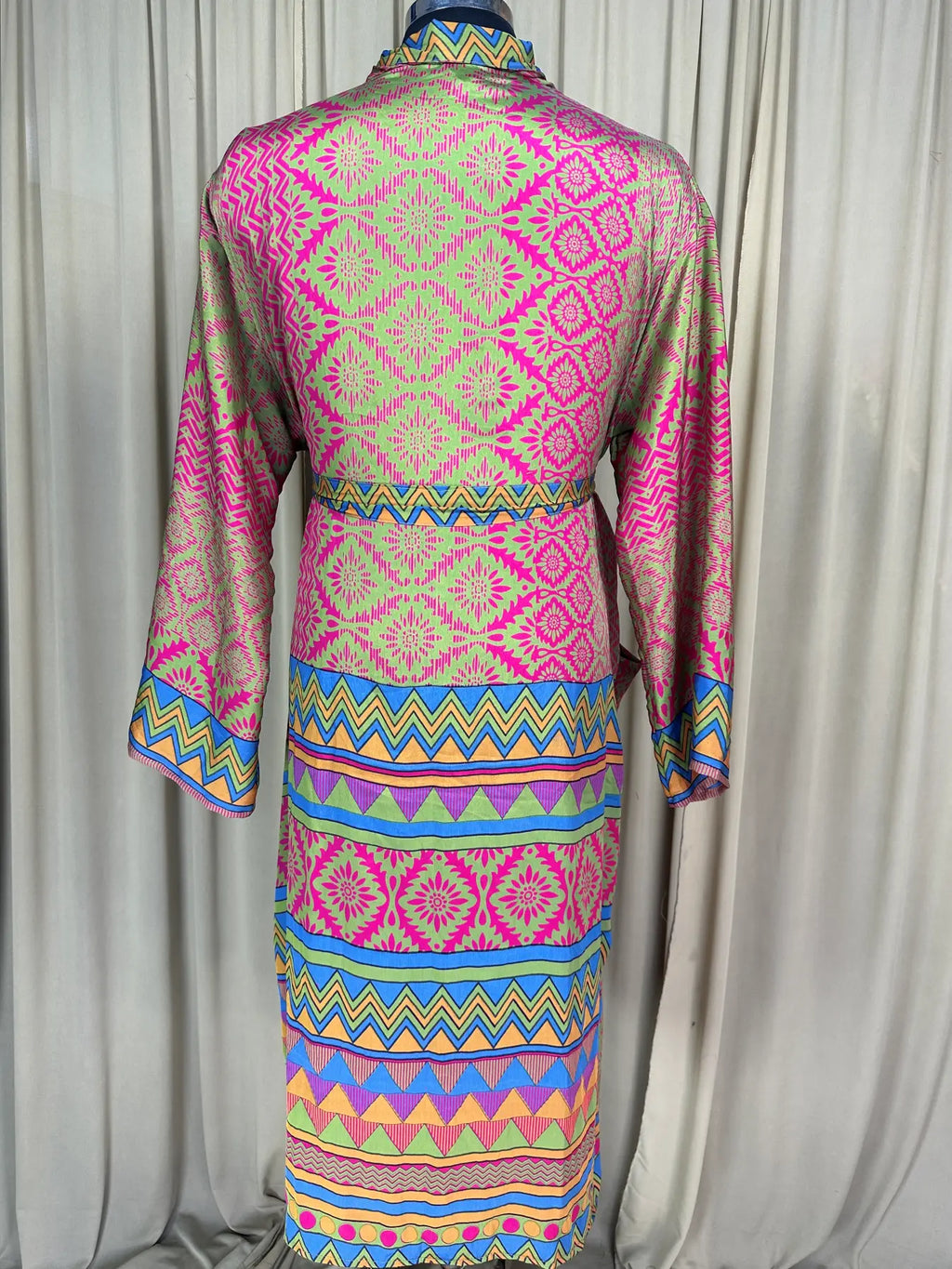 Men's Silky Kimono Robe in pink geometric