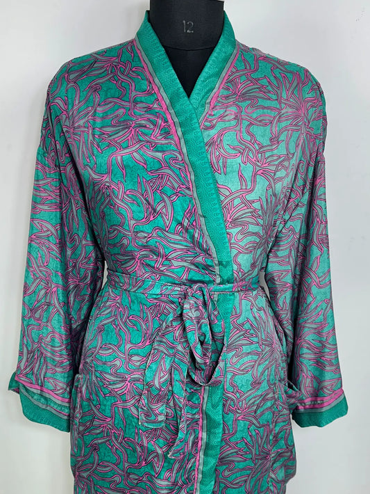 Recycle Silk Sari Women Kimono | Boho Chic Robe House | Beach Cover Up Vintage Bridesmaid Lounge Dressing Gown l Resort Wear Gypsy Nightwear
