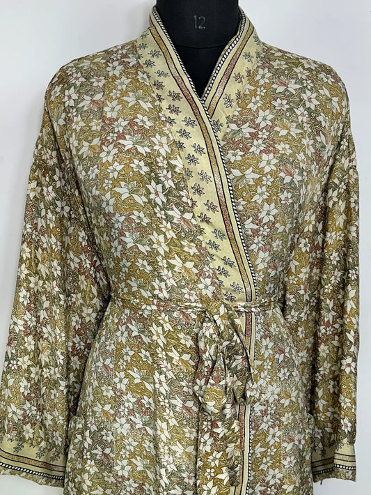 Recycle Silk Sari Women Kimono | Boho Chic Robe House | Beach Cover Up Vintage Bridesmaid Lounge Dressing Gown l Resort Wear Gypsy Nightwear
