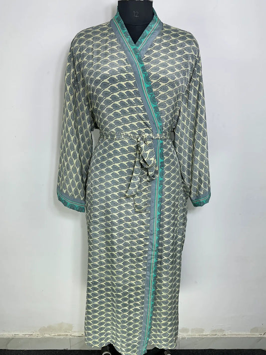 Recycle Silk Sari Women Kimono | Boho Chic Robe House | Beach Cover Up Vintage Bridesmaid Lounge Dressing Gown l Resort Wear Gypsy Nightwear