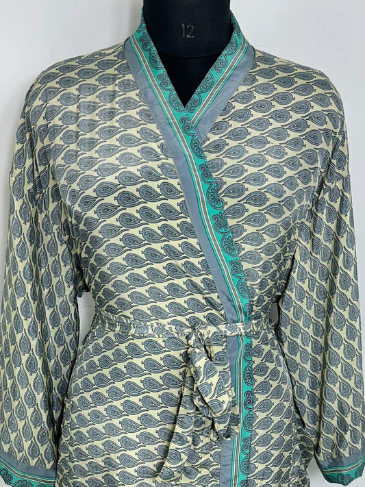 Recycle Silk Sari Women Kimono | Boho Chic Robe House | Beach Cover Up Vintage Bridesmaid Lounge Dressing Gown l Resort Wear Gypsy Nightwear