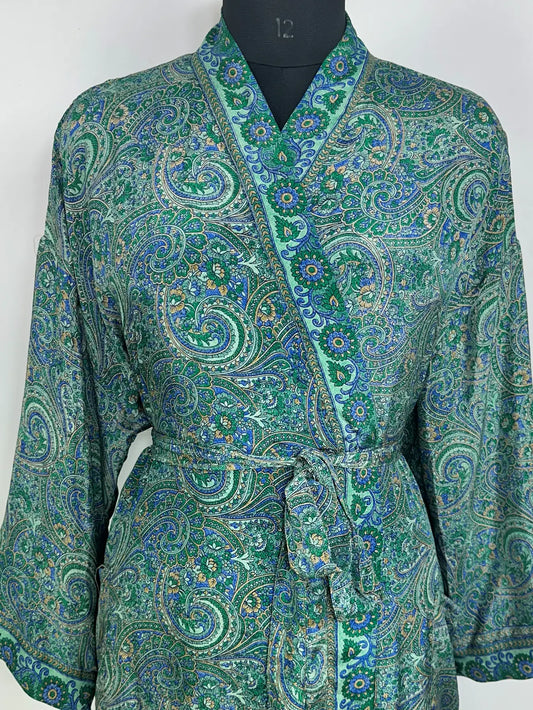 Recycle Silk Sari Women Kimono | Boho Chic Robe House | Beach Cover Up Vintage Bridesmaid Lounge Dressing Gown l Resort Wear Gypsy Nightwear