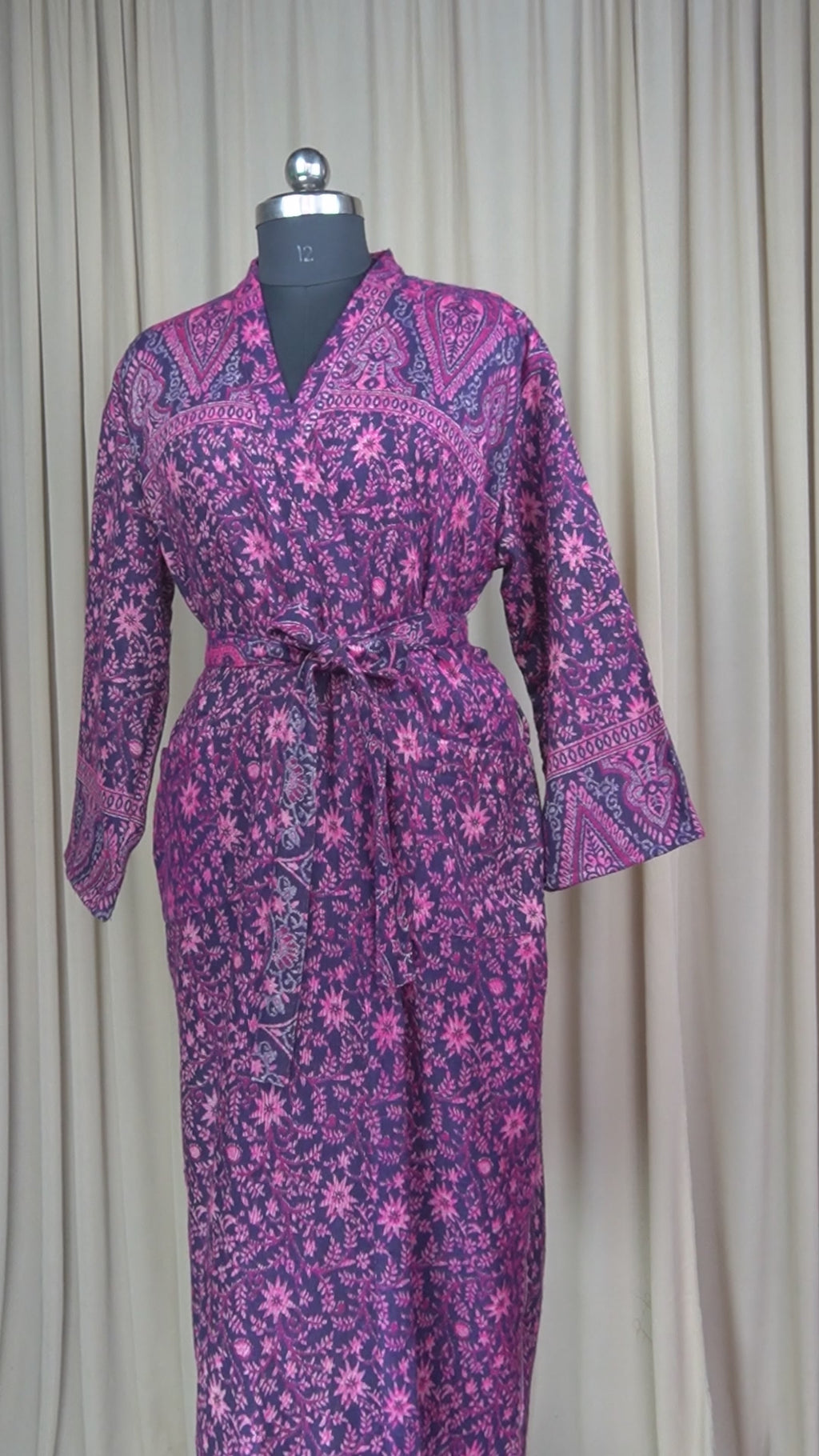 Yak Wool Blend Women Kimono Robe, Cozy Warm Winter Romance Loungewear, Purple Floral Cardigan House Coat with Pockets, Quirky Christmas Gift For Her