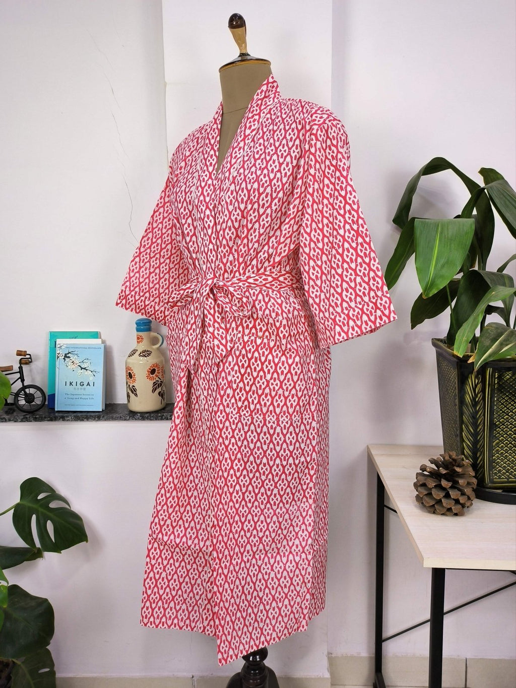 block-printed Cotton Kimono Robe in pink white abstract