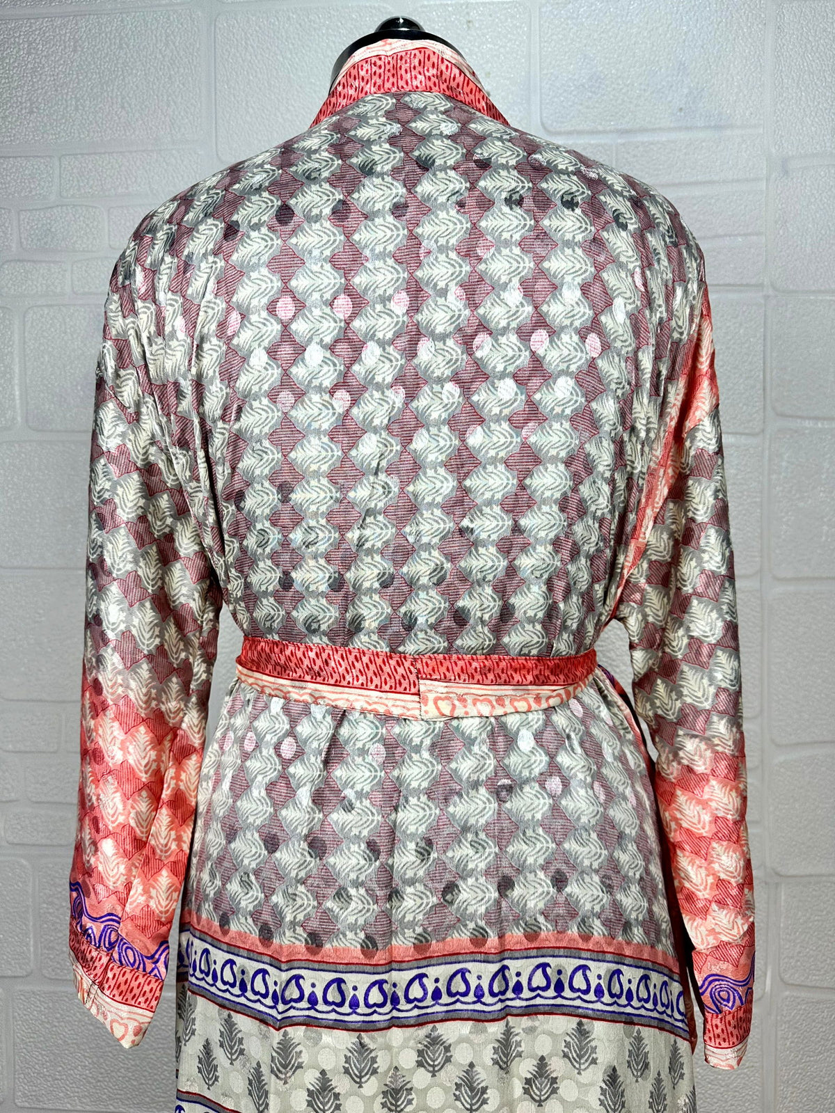 Women's Recycled Silk Kimono Robe in grey red leaf