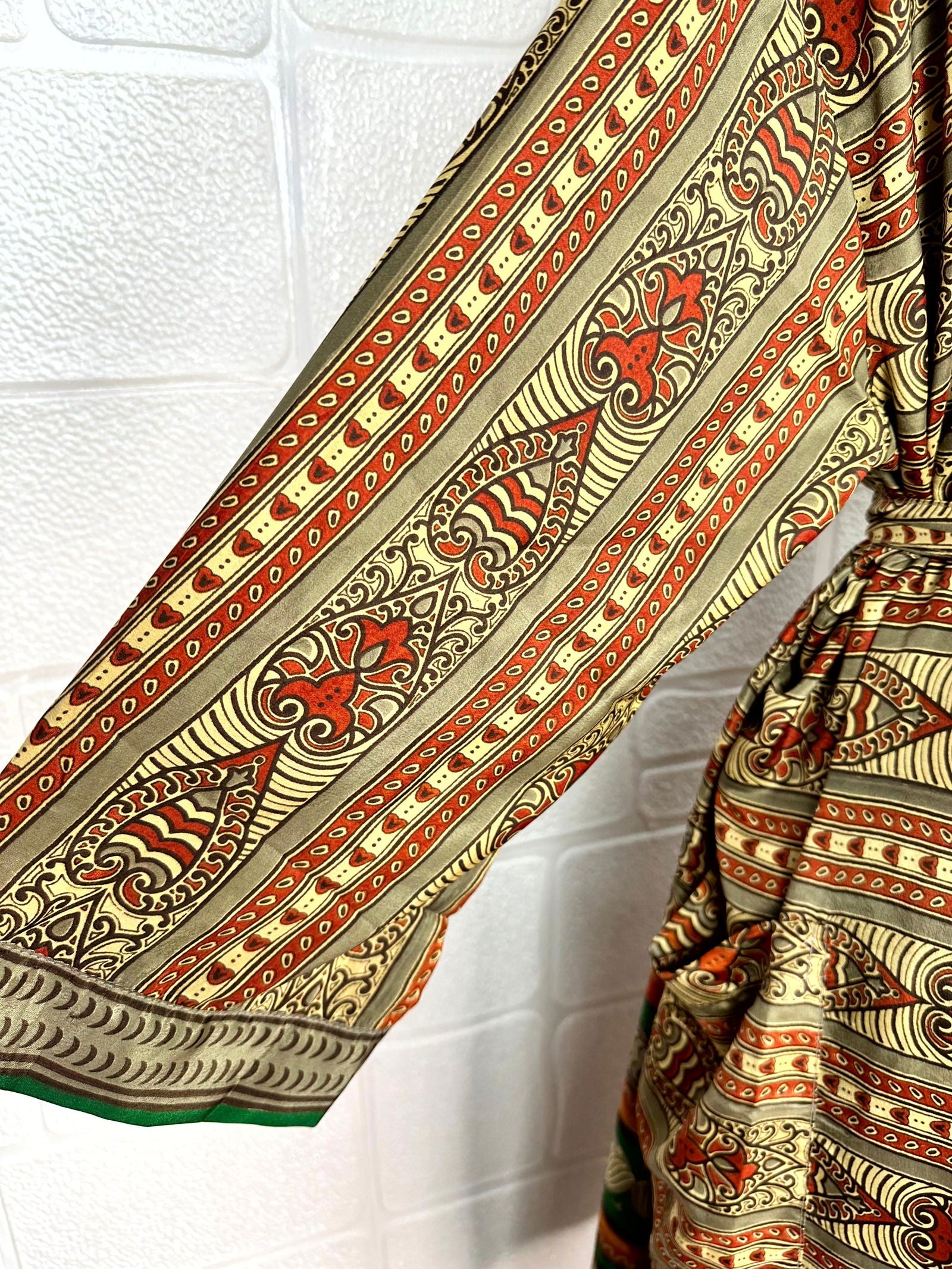 #tag1# - #tag2# - #tag3# - #tag4#