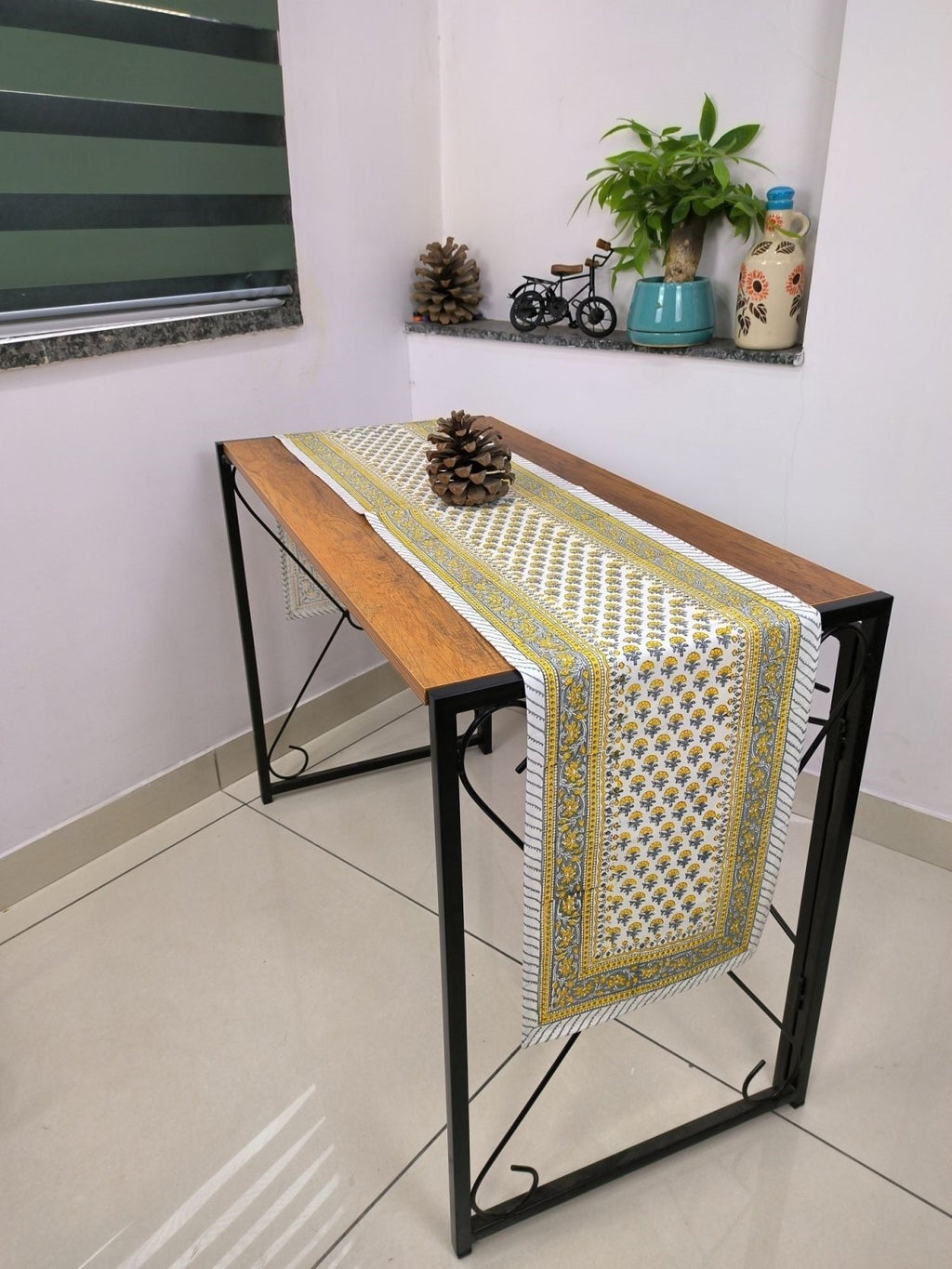 Cotton Table Runner in yellow floral